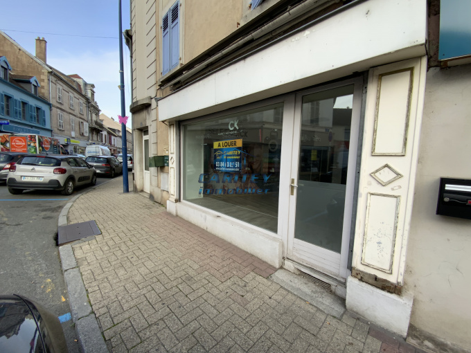 Location Immobilier Professionnel Local commercial Lure (70200)