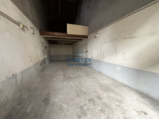 Offres de location Garage Luxeuil-les-Bains (70300)