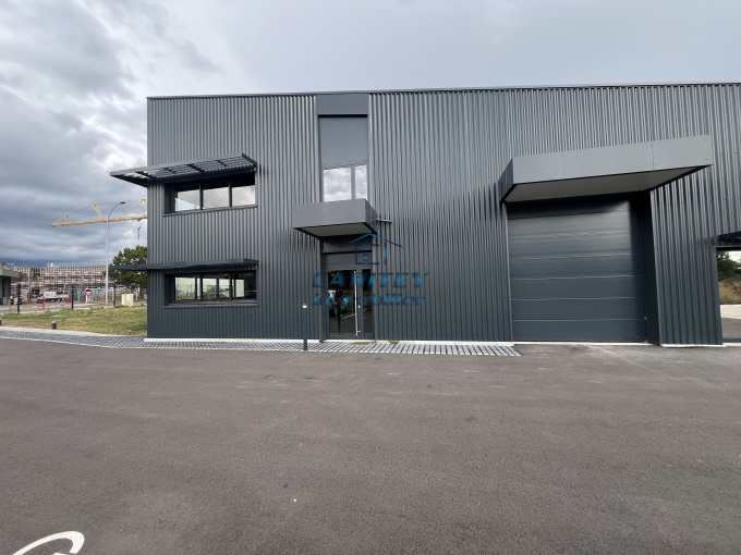 Location Immobilier Professionnel Local commercial Lure (70200)